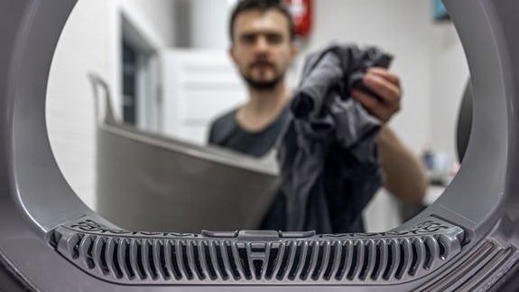 At What Temperature Should Clothes Be Washed?