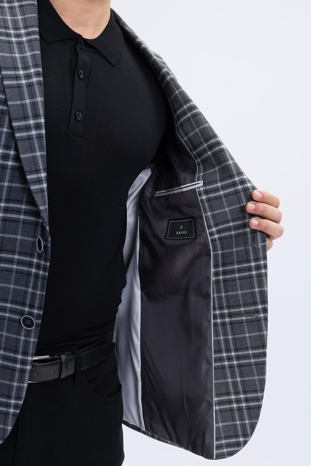 Comfort fit notch lapel gray plaid classic blazer with black inner lining in gray and white plaid pattern