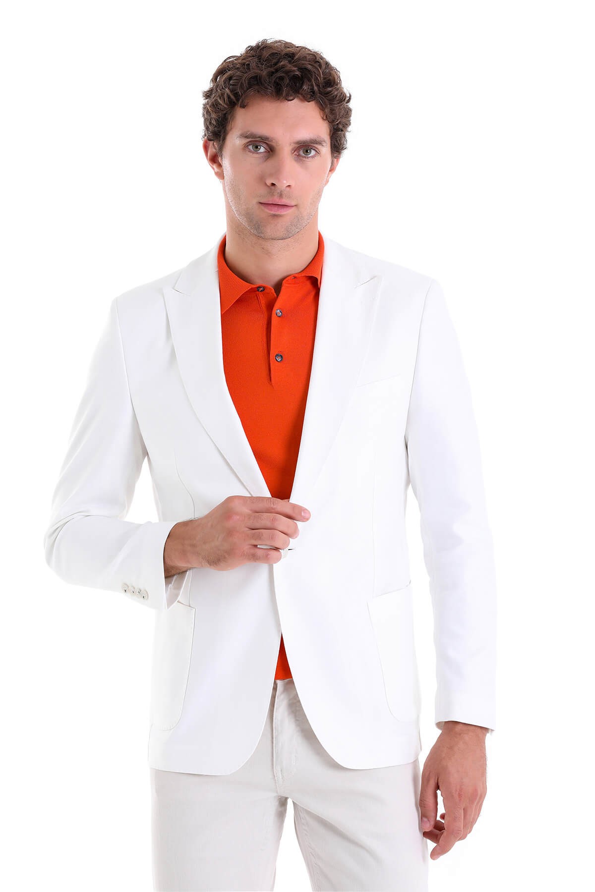 White blazer with a sleek, tailored fit and subtle texture.