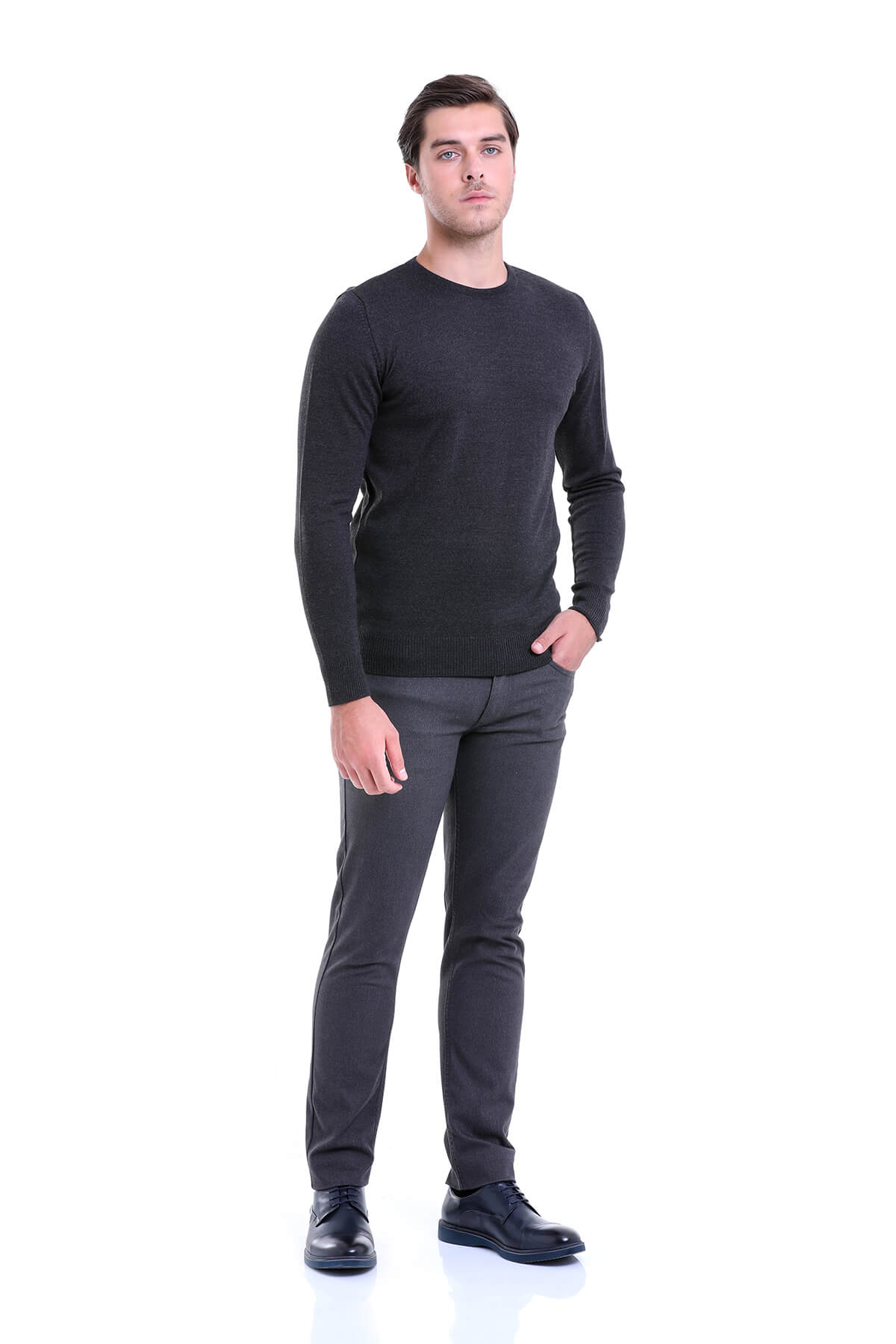 Comfort Fit Wool Blend Charcoal Crewneck Sweater - SAYKI