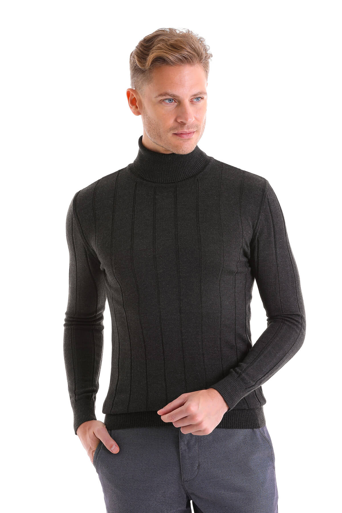 Black ribbed turtleneck sweater with a fitted silhouette and long sleeves.