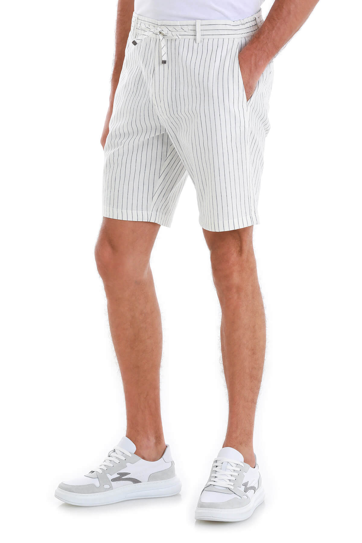 Dynamic Fit White Striped Linen-Blend Shorts - SAYKI