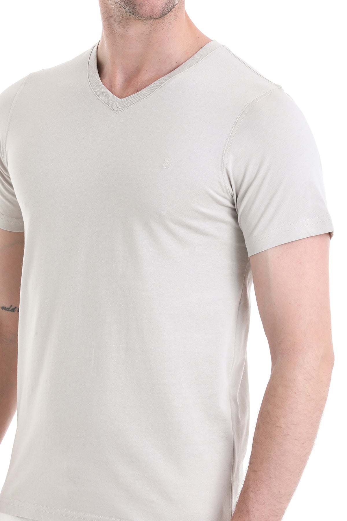 Linen Tone Slim Fit Cotton V-Neck T-Shirt - SAYKI