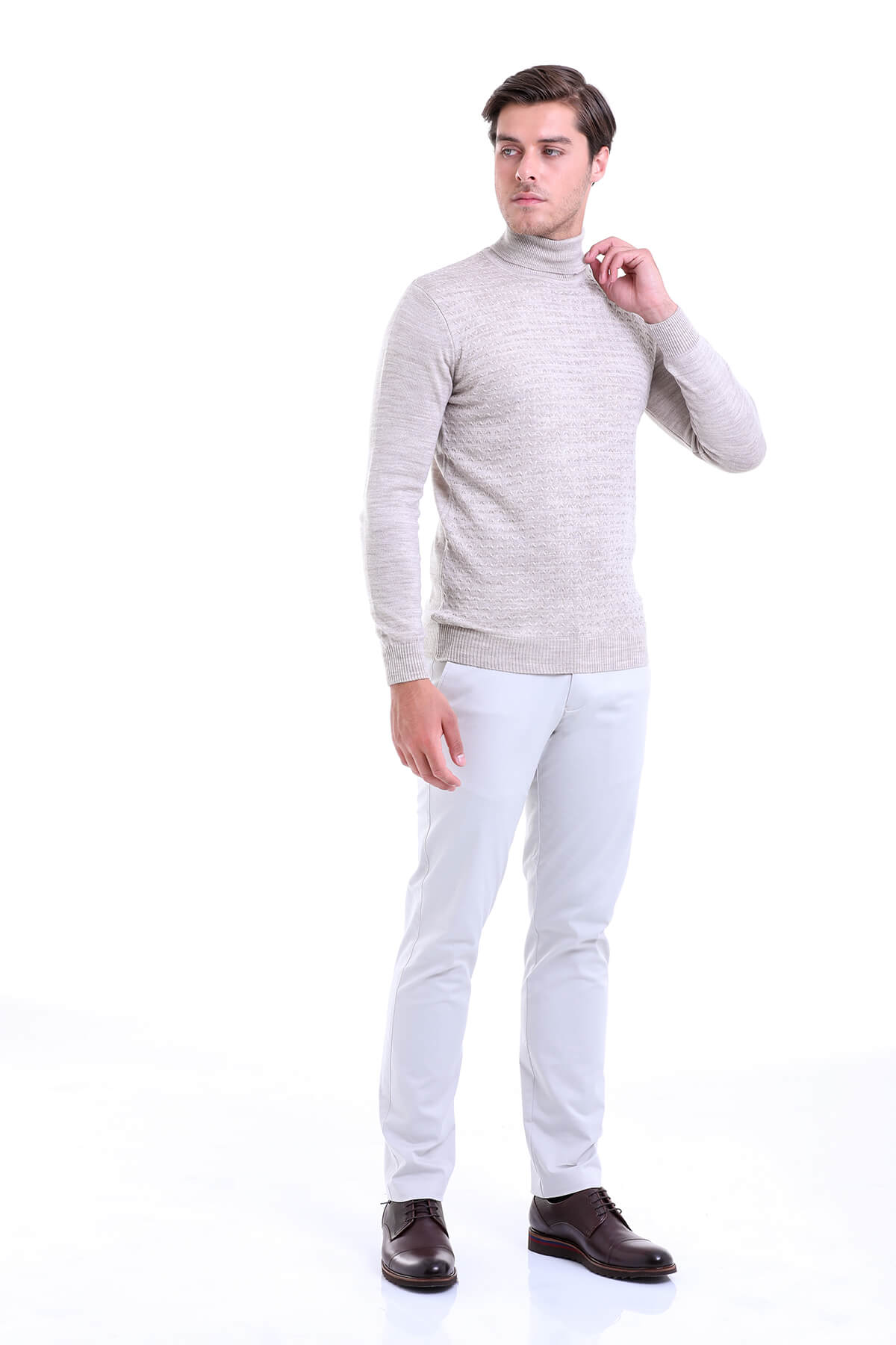 Regular Fit Beige Turtleneck Sweater - SAYKI