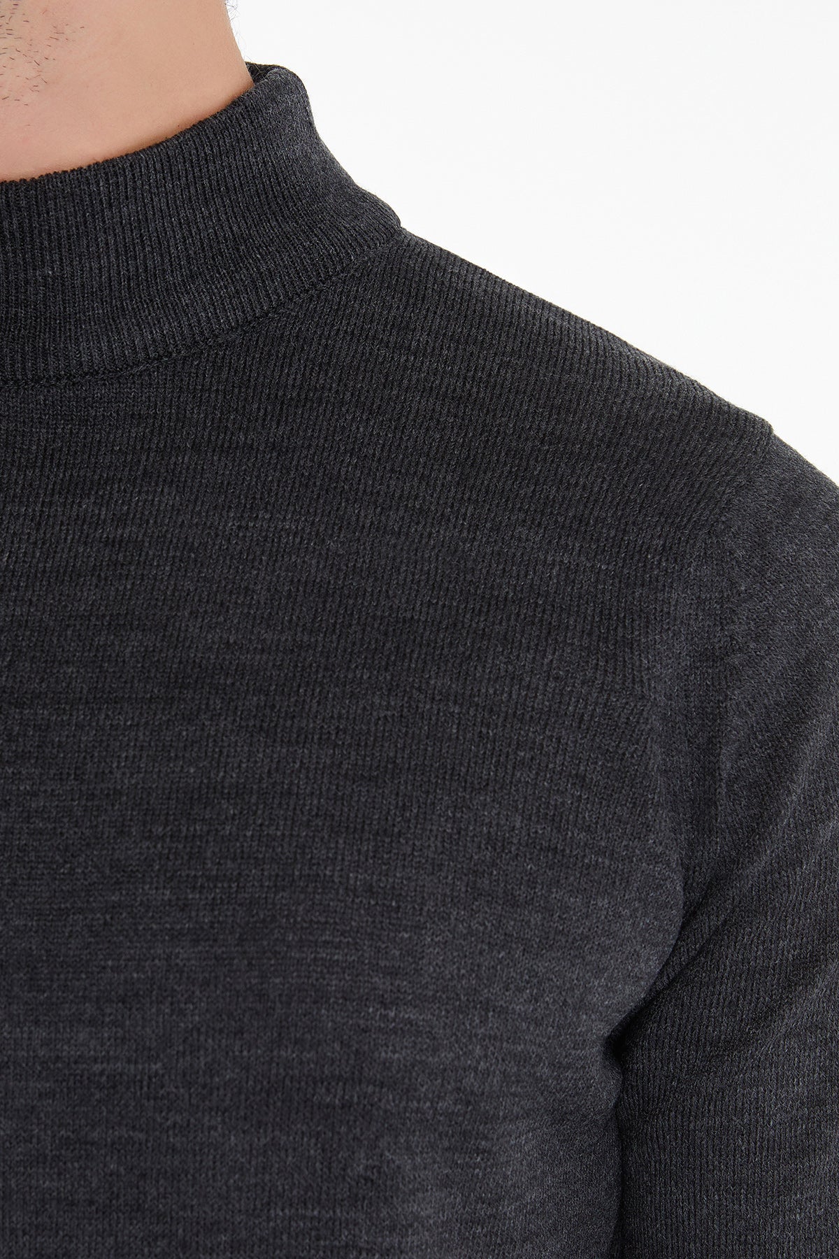Regular Fit Charcoal Mock Neck Sweater - SAYKI