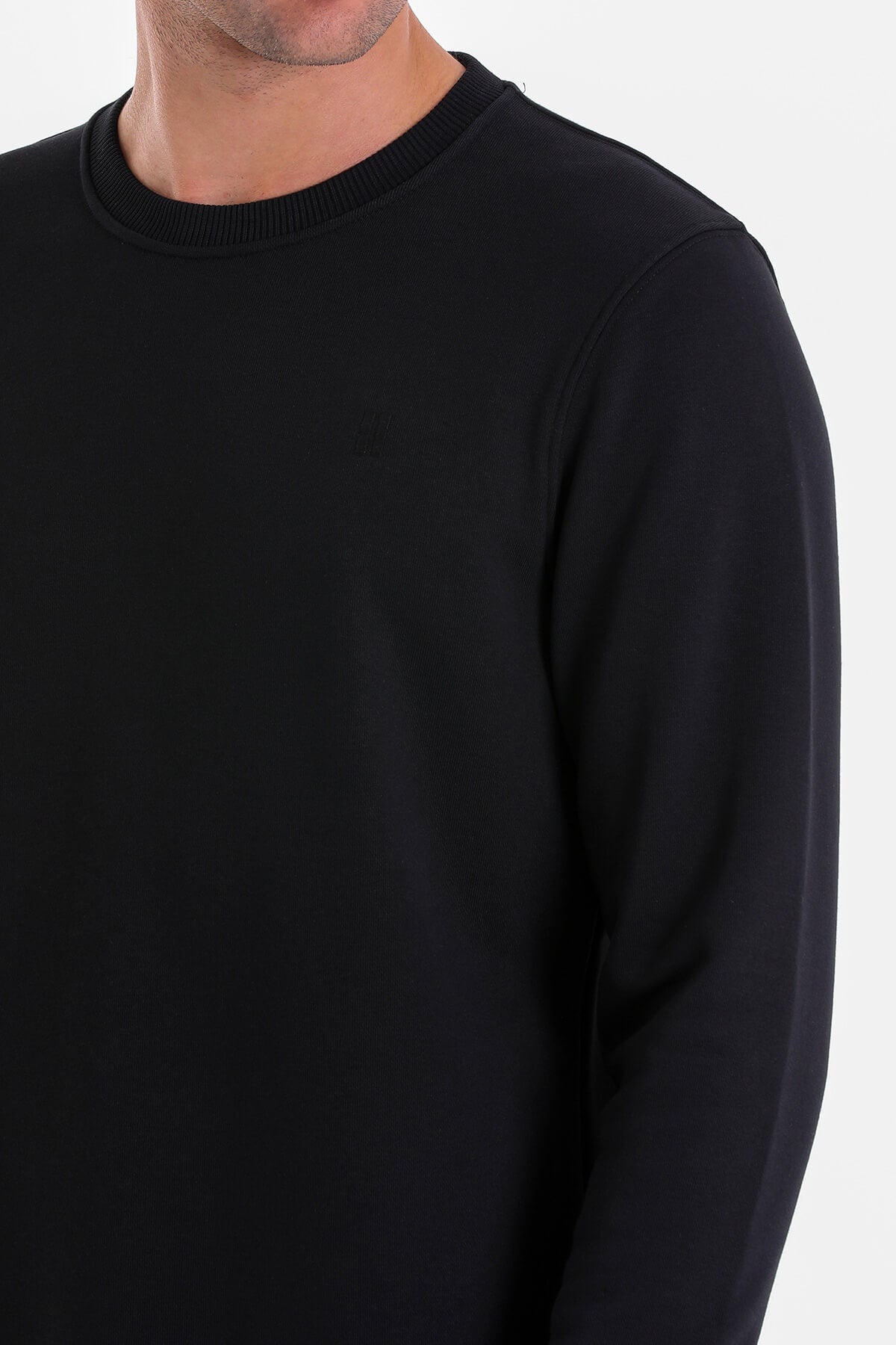 Regular Fit Cotton Blend Black Crewneck Sweatshirt - SAYKI