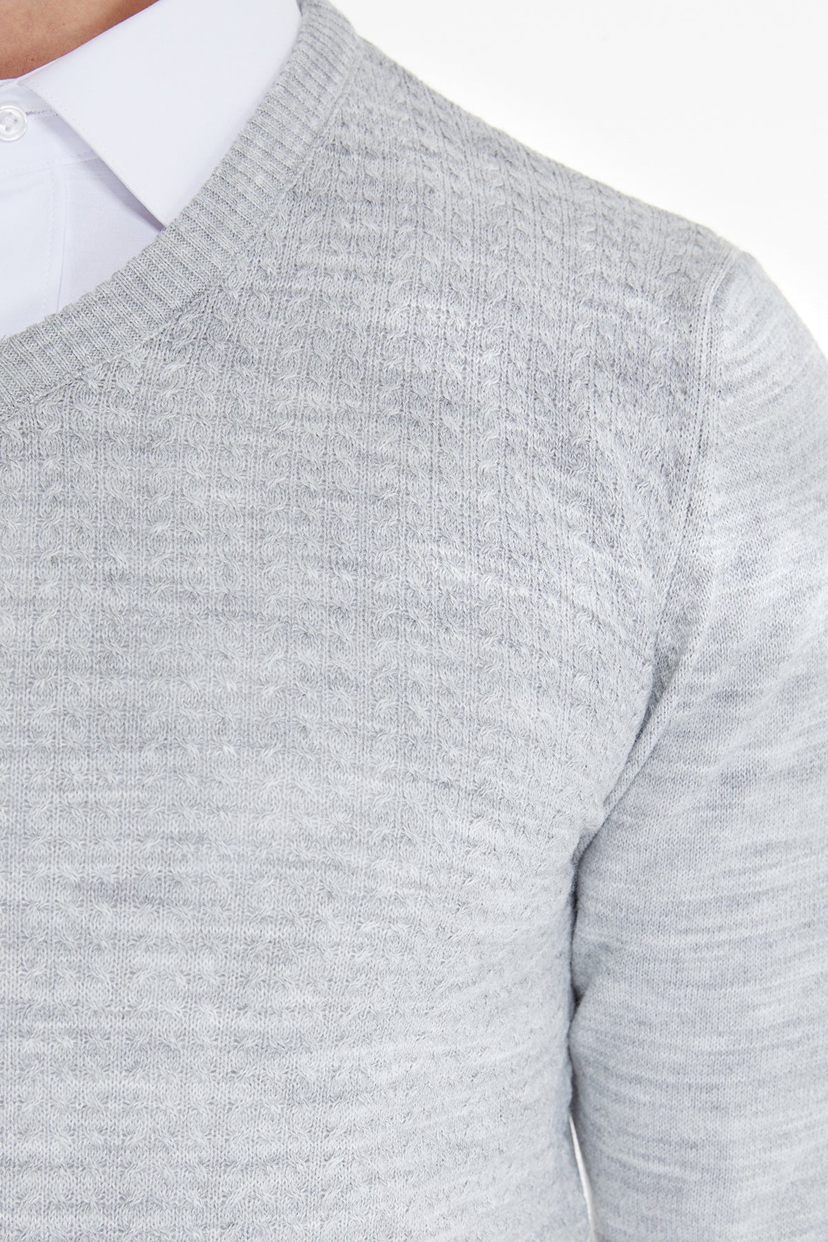 Regular Fit Light Gray V-Neck Sweater - SAYKI