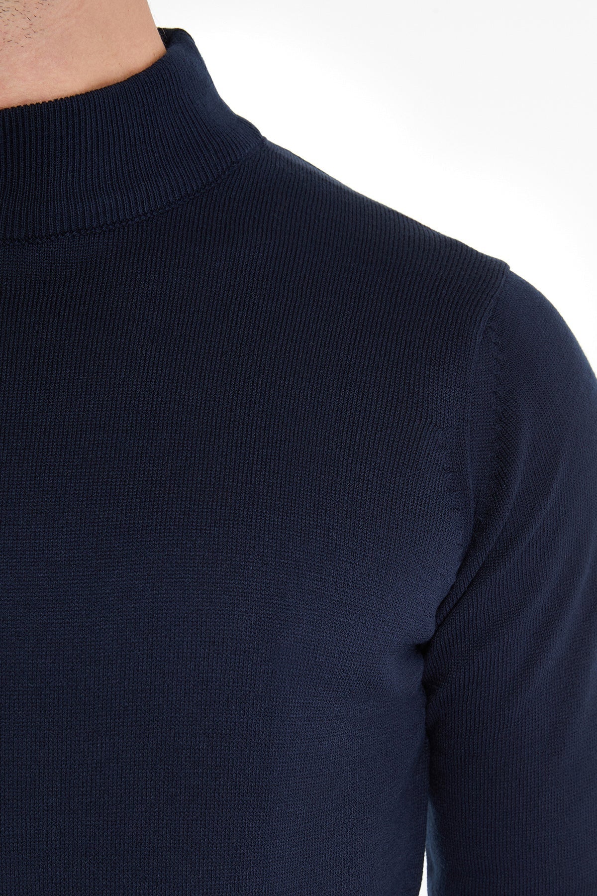 Regular Fit Navy Mock Neck Sweater - SAYKI
