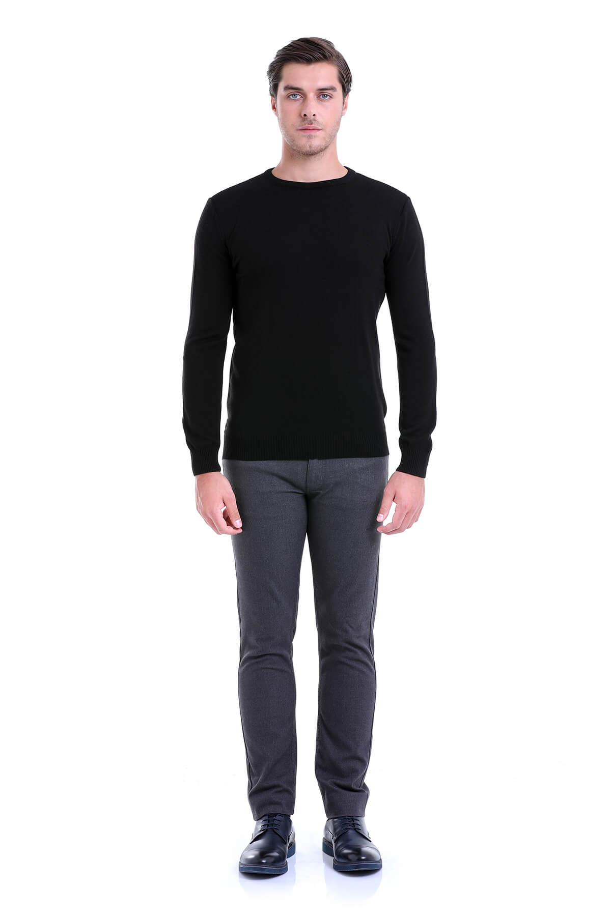 Regular Fit Plain Black Crewneck Sweater - SAYKI