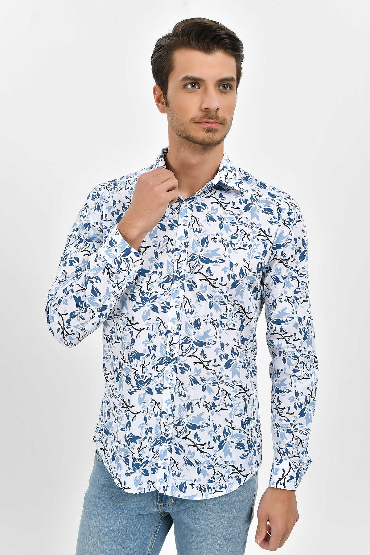 Slim Fit Blue Floral Printed Cotton Casual Shirt - SAYKI