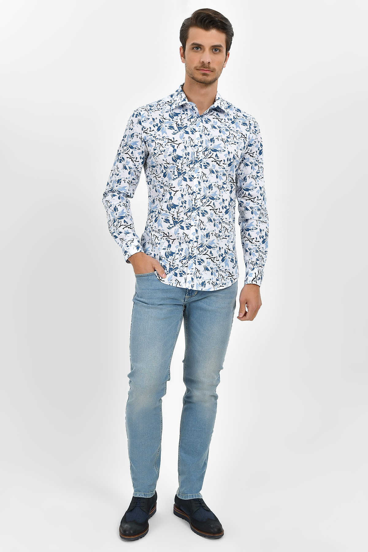 Slim Fit Blue Floral Printed Cotton Casual Shirt - SAYKI