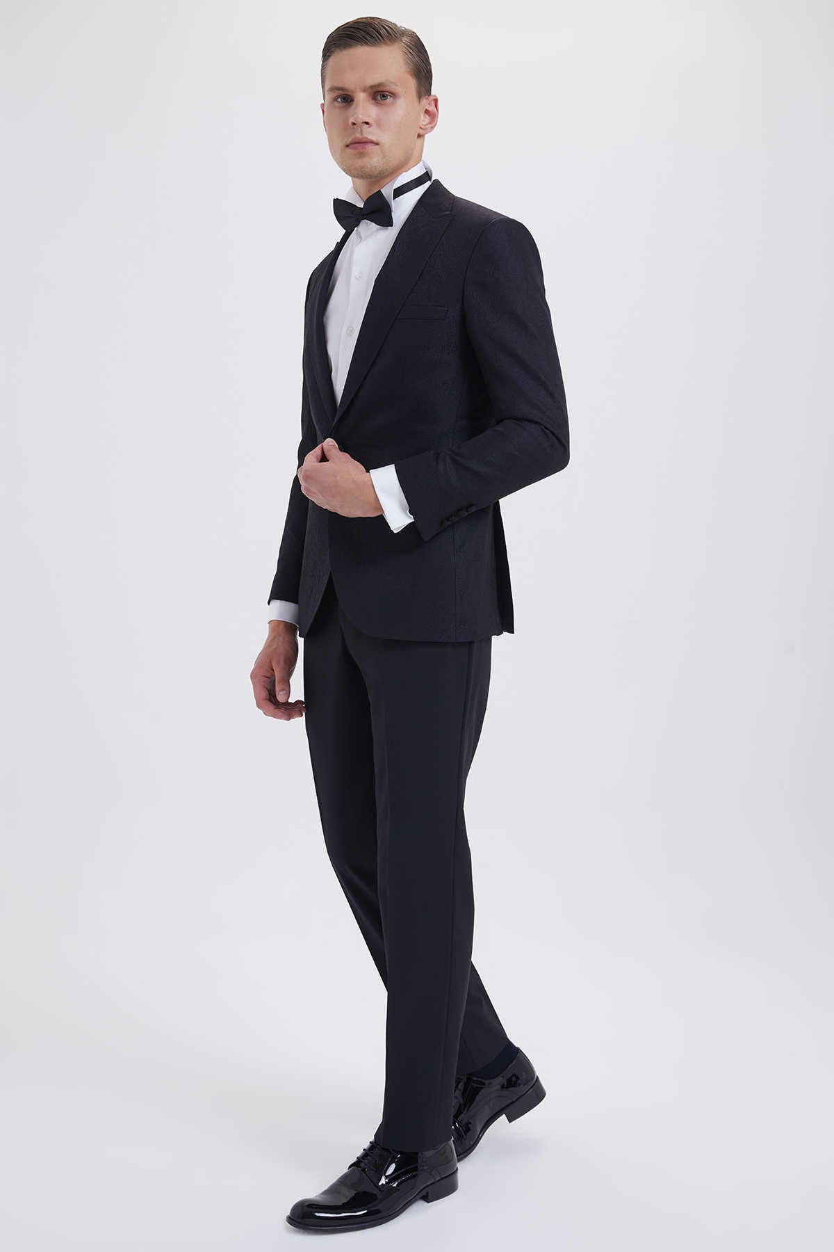 Slim Fit Navy Peak Lapel Wool Blend Classic Tuxedo SAYKI