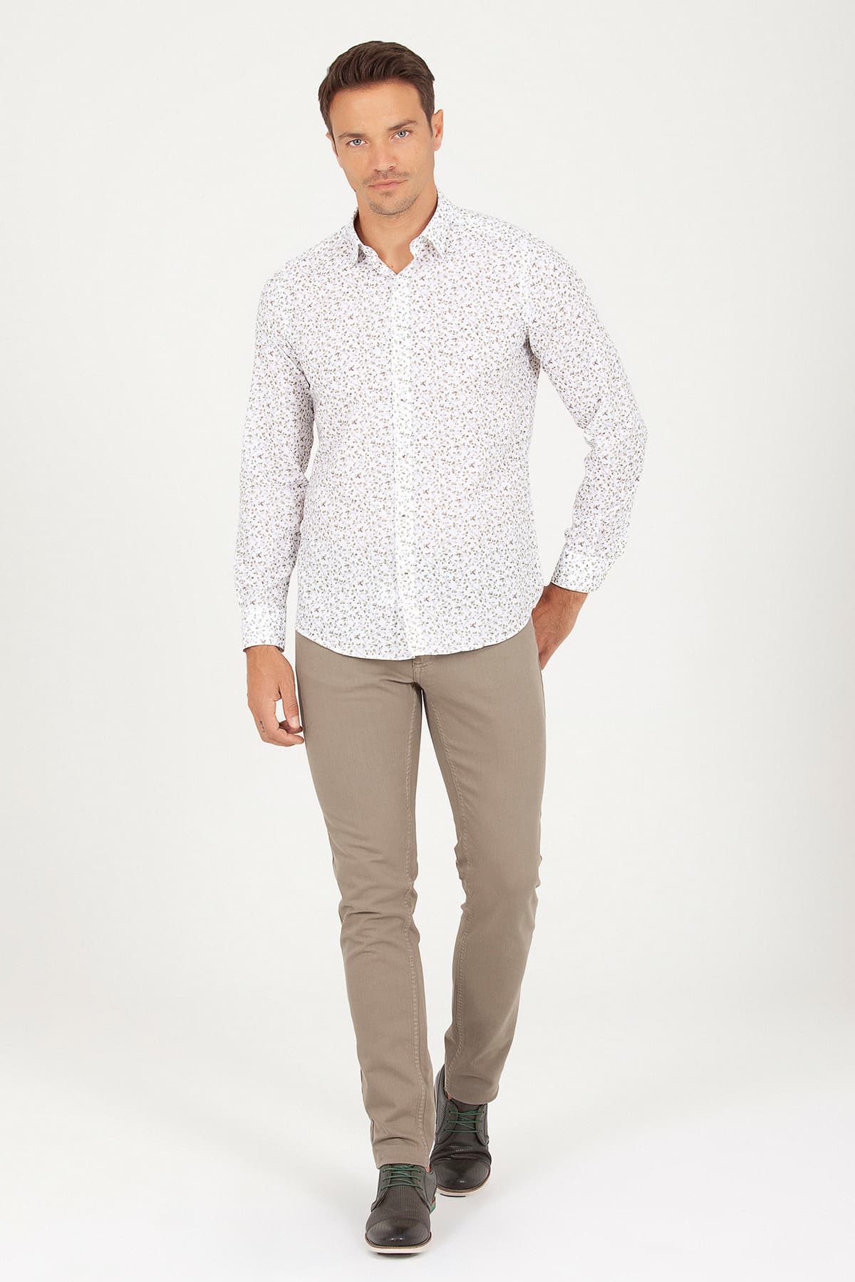 Slim Fit Printed Cotton Green Casual Shirt - SAYKI