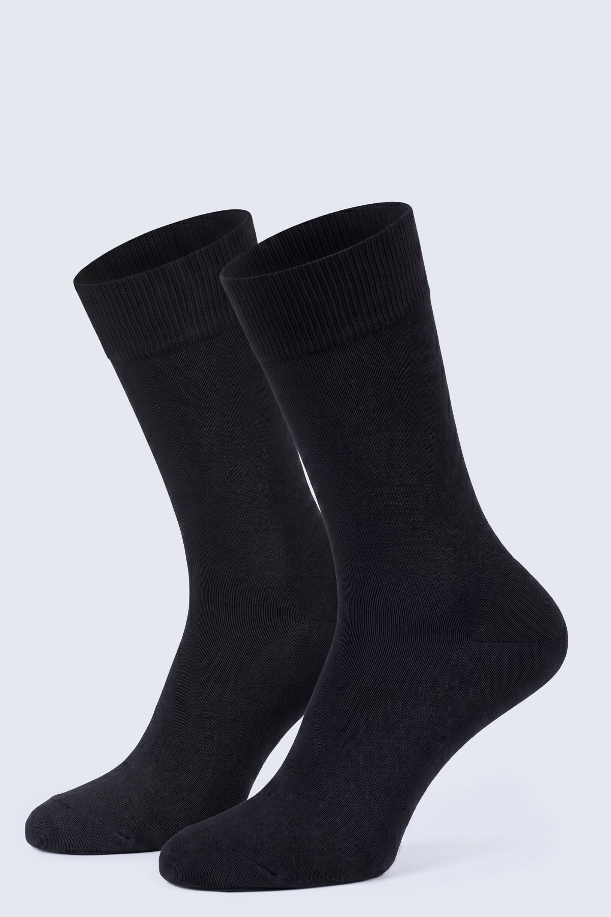 2-pack black cotton crew socks with ribbed cuff and smooth solid fabric for comfortable everyday wear