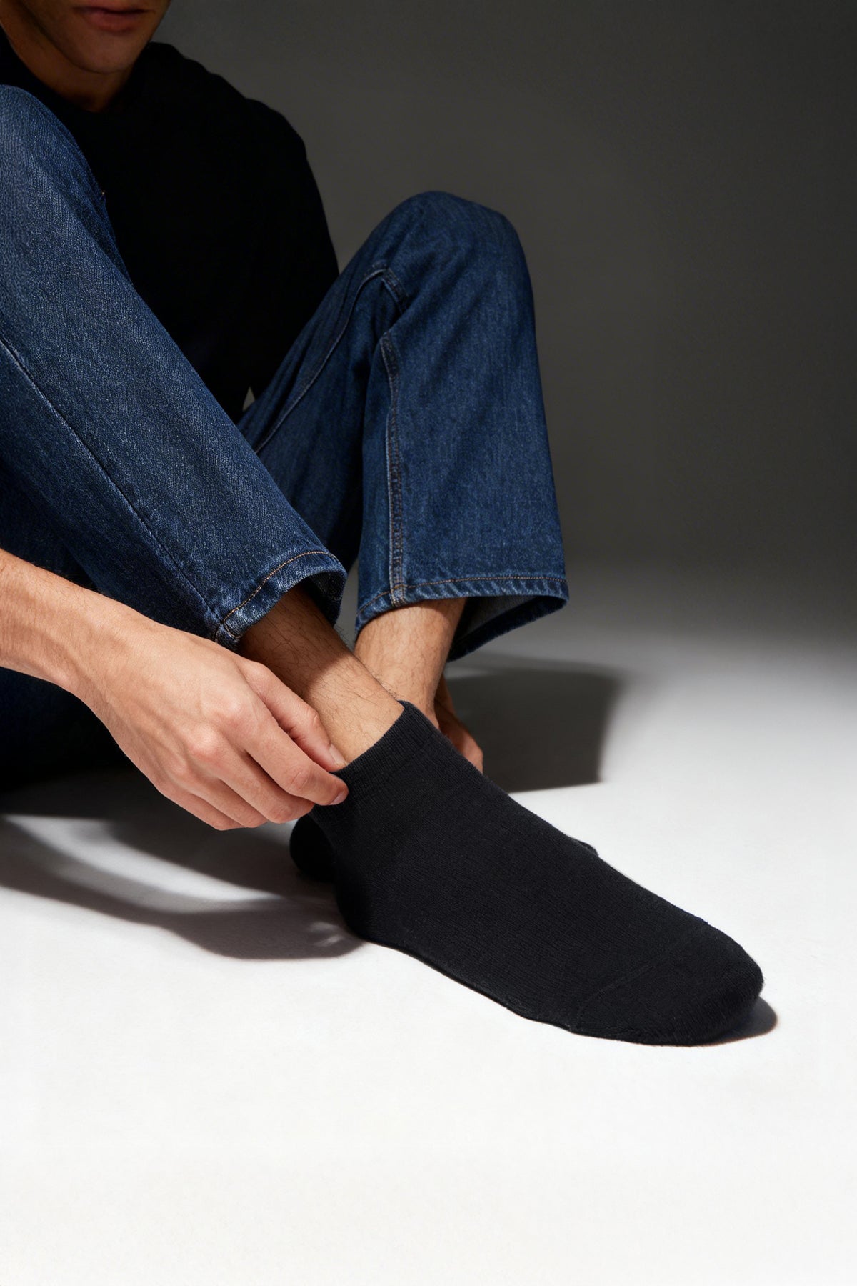 Black ankle-length bamboo breathable socks with smooth seamless design in a gift box for comfortable wear