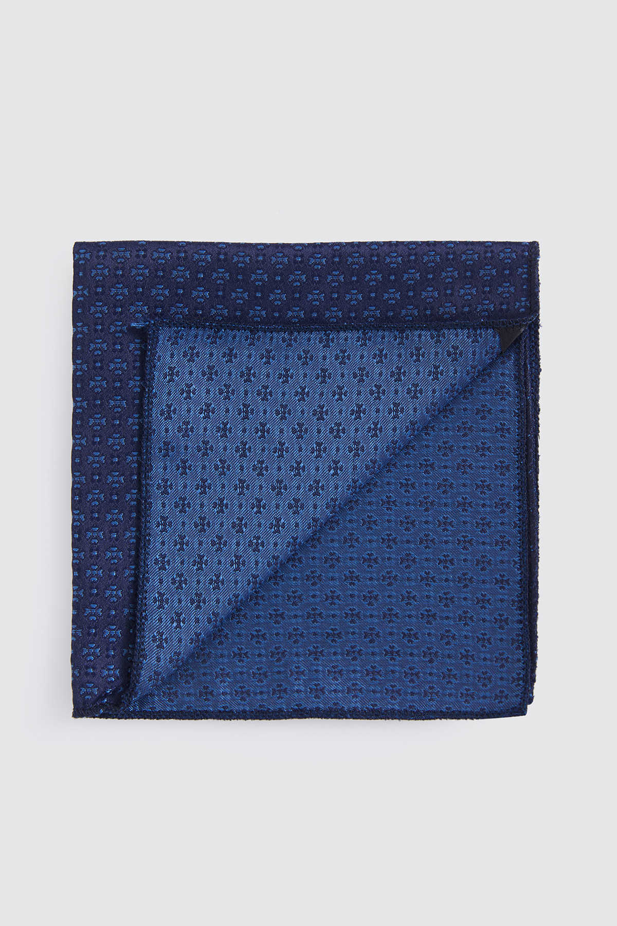 Classic Black Pocket Square Navy 8 - MIB