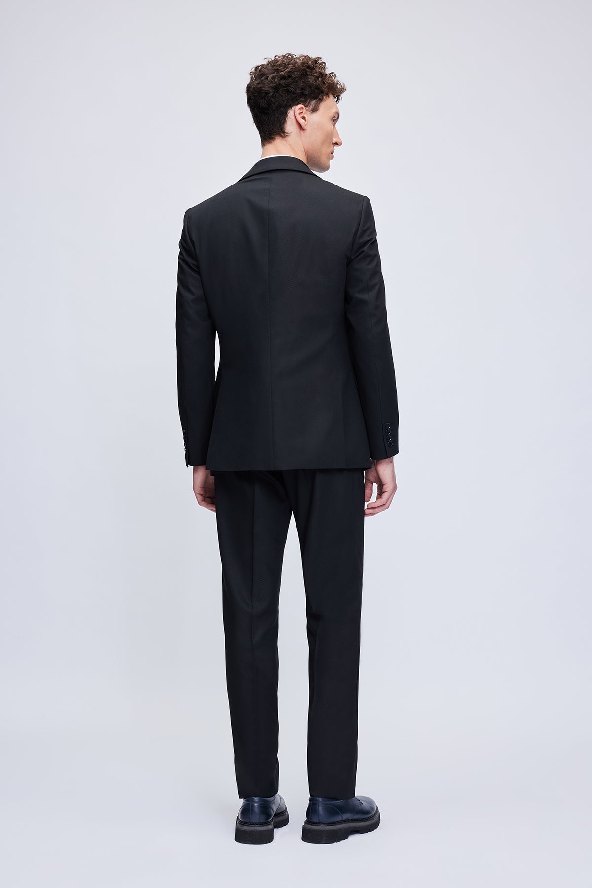 Comfort Fit Black Notch Lapel Classic Suit - SAYKI