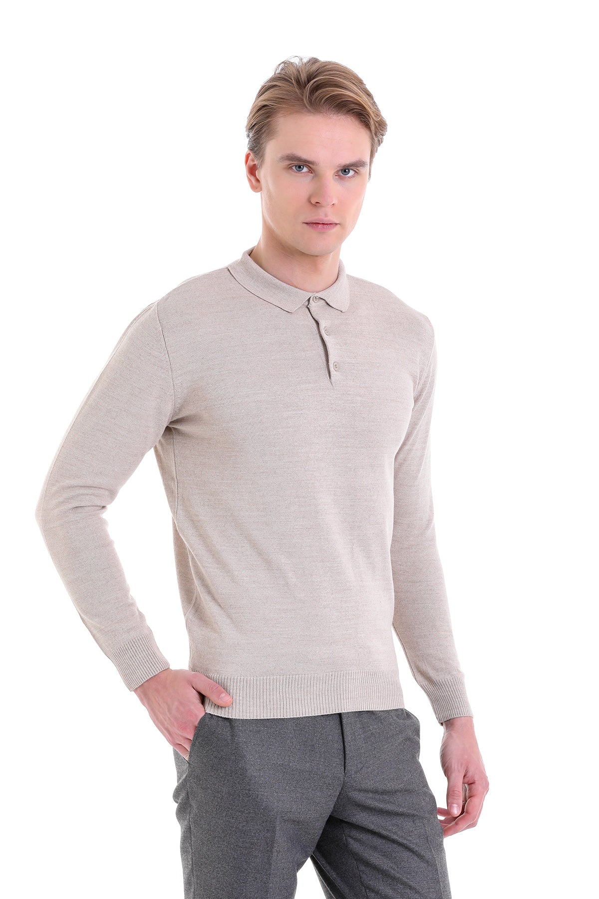 Beige long-sleeved polo sweater with a ribbed collar and cuffs.