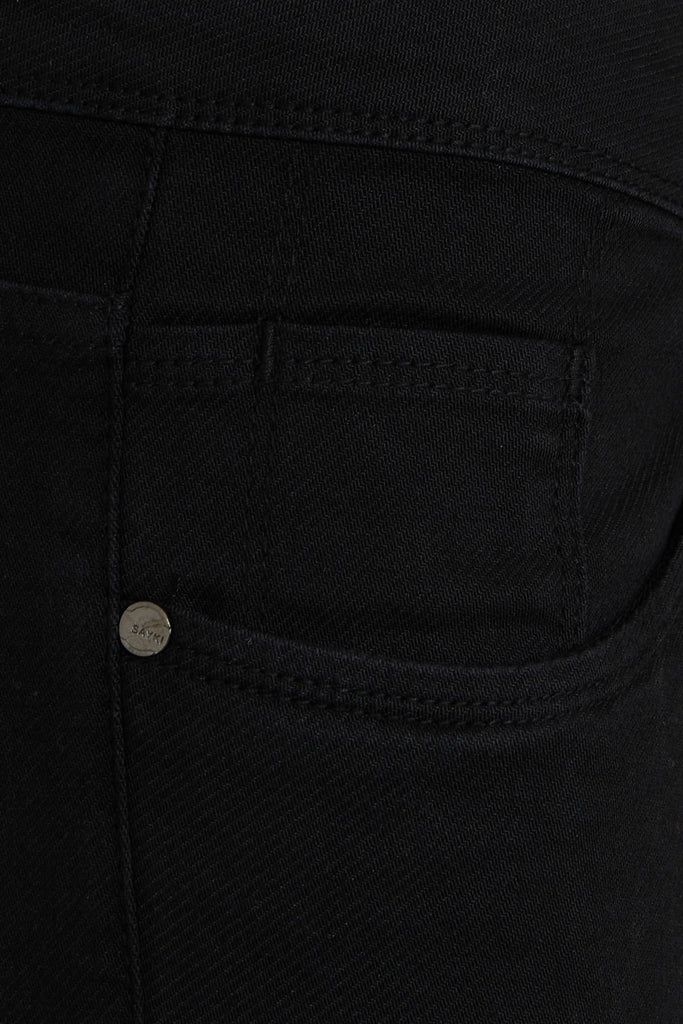 Dynamic Fit 5 Pocket Low Waist Unpleated Cotton Black Denim