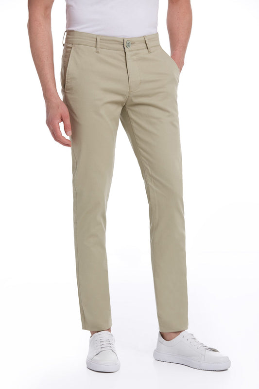 Khaki chino trousers with a slim fit and belt loops.