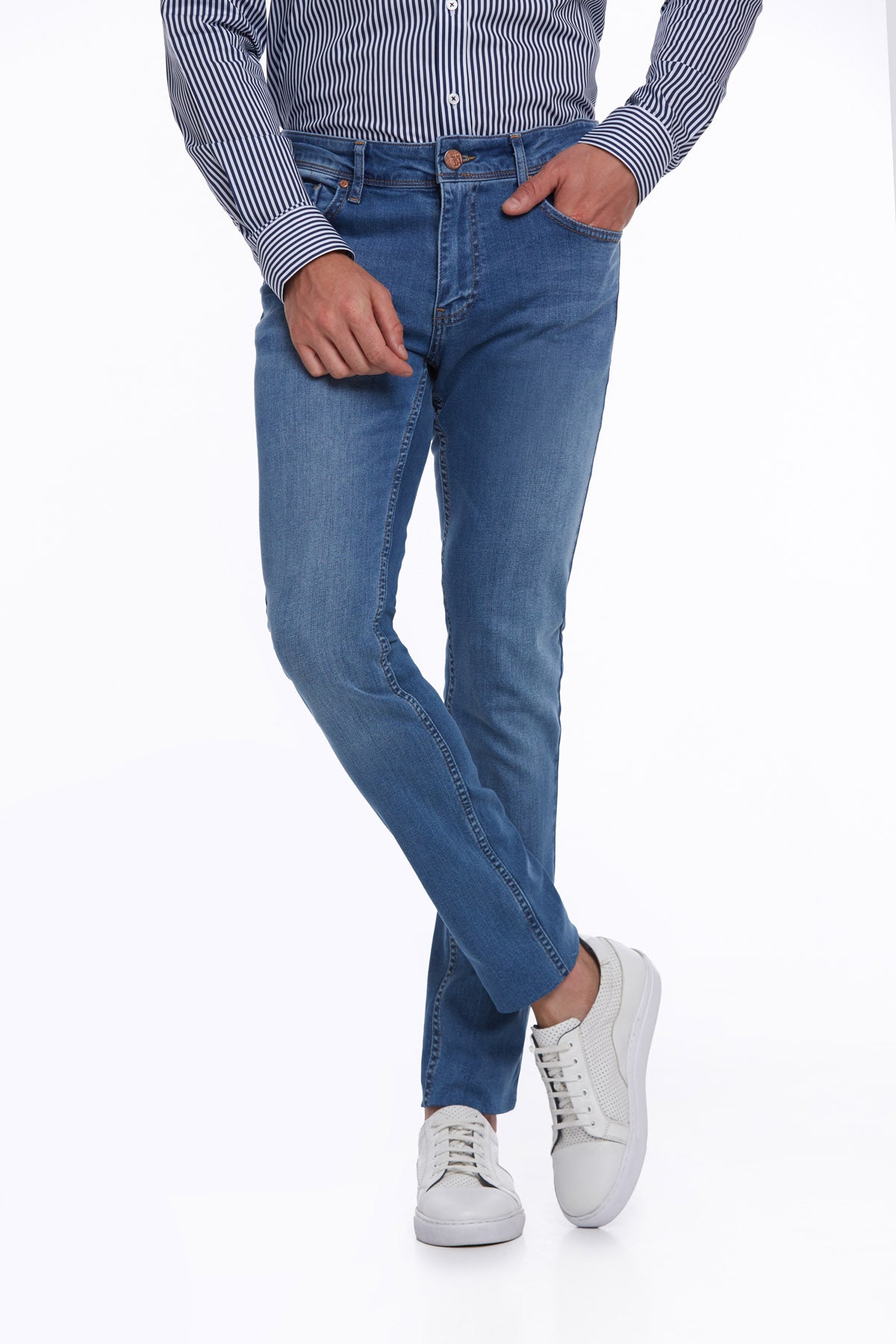 Blue denim jeans with a slim fit and classic stitching.